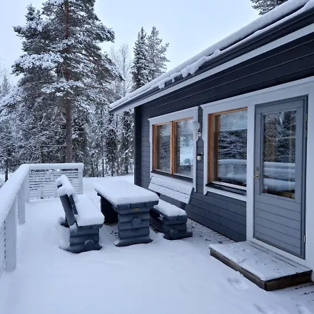 Spacious Cabin Äkäslompolo